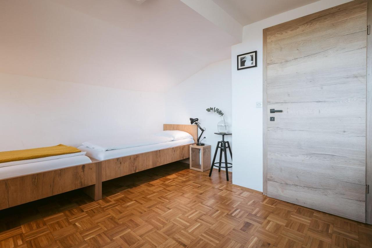 Pri Karlu Rooms & More Maribor Bagian luar foto