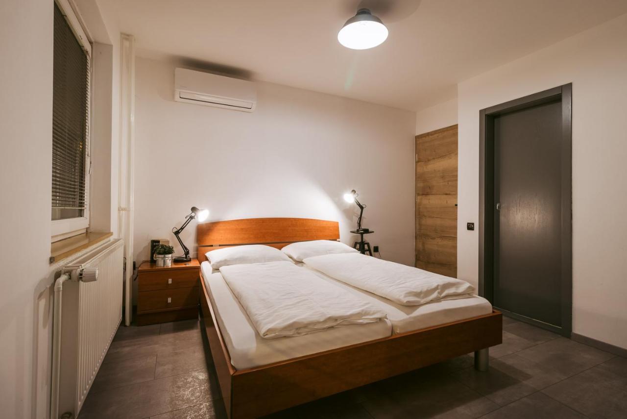 Pri Karlu Rooms & More Maribor Bagian luar foto